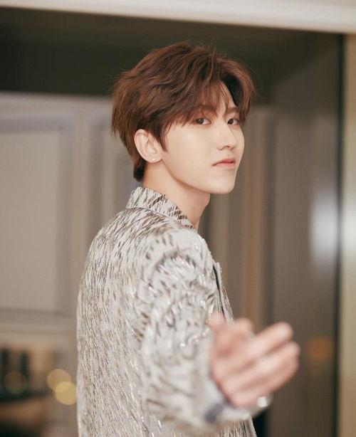 娱乐圈爆料君李宏毅,揭秘明星幕后故事